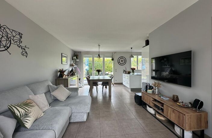 À Vendre - Rumilly (74150) - Maison avec garage et jardin — photo 4