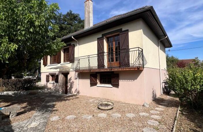 Beaux volumes pour cette grande maison indépendante — photo 3