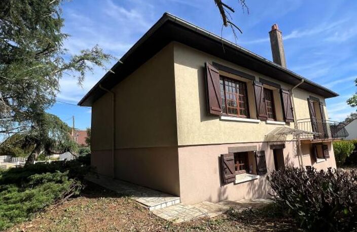 Beaux volumes pour cette grande maison indépendante — photo 4