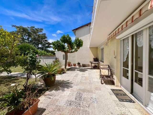 MAISON T5/6 150 M2 JARDIN ET GARAGE — photo du bien