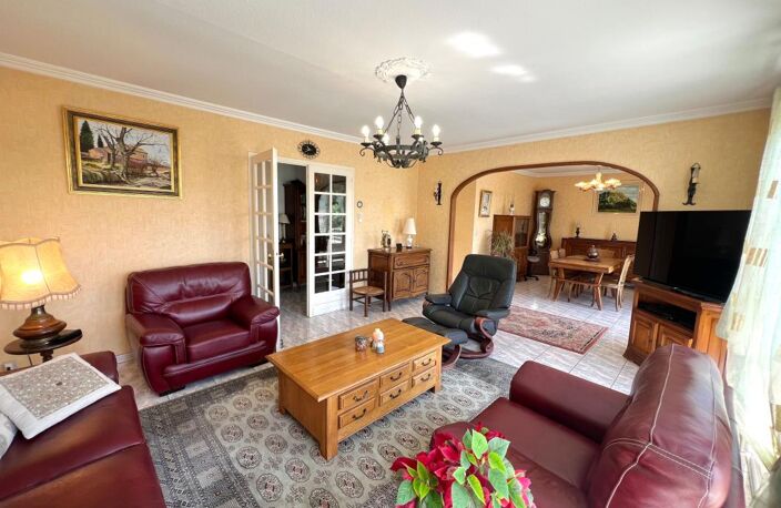 MAISON T5/6 150 M2 JARDIN ET GARAGE — photo 4