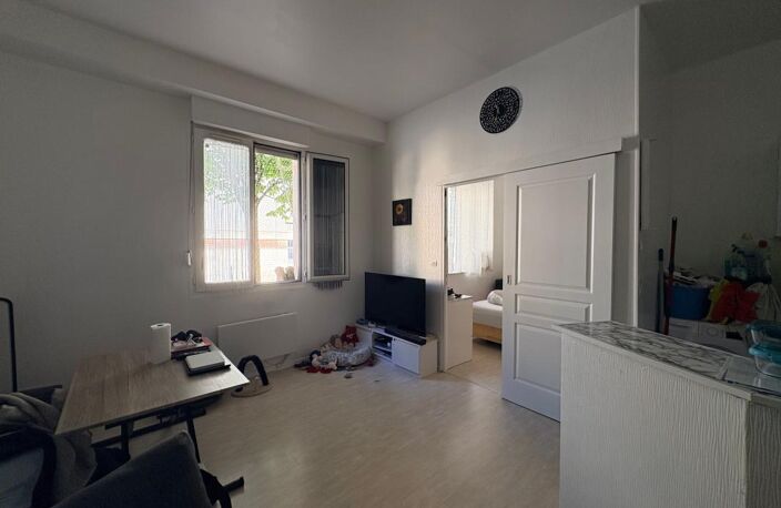 Appartement À Vendre - Reims — photo 3