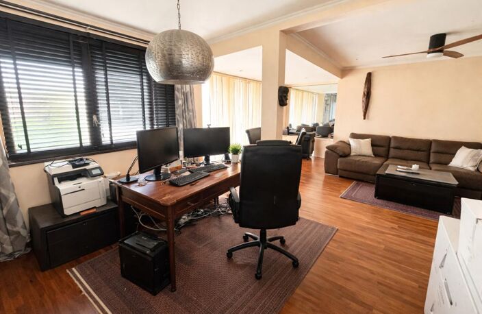2 Appartements 10 pièce(s) 196 m2 réunisssables — photo 3