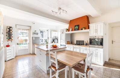 Maison au calme à la lisière des champs. 5 pièce(s) 170 m2 habitables + 2 garages — photo du bien