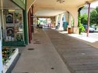 Immeuble comprenant un appartement et un local commercial au rdc — photo 2