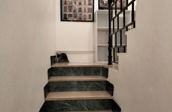 Immeuble comprenant un appartement et un local commercial au rdc — photo 4
