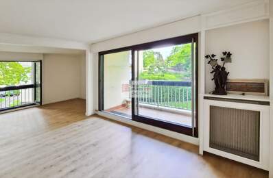 Appartement  bon état  92 m2  terrasse  4 pièces  Versailles — photo du bien