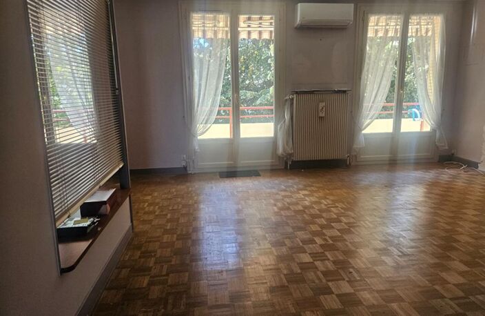 Appartement Decines Charpieu 3 pièce(s) 79.08 m2 — photo 3
