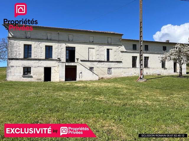 SAINT-THOMAS-DE-CONAC ? PROPRIÉTÉ À RÉNOVER ? 145 M² + 310 M² DE DÉPENDANCES ? VUE SUR L'ESTUAIRE — photo du bien