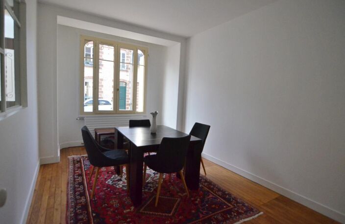Maison de ville dans quartier prisé — photo 4