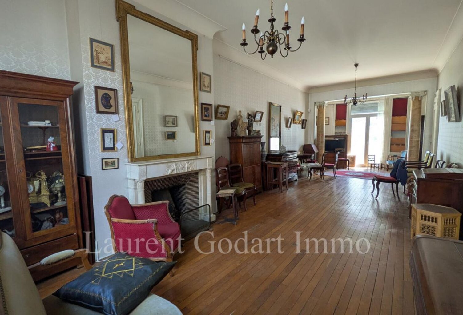 Bordeaux St Genès - Maison 9 pièces 227m² avec extérieur — photo 1