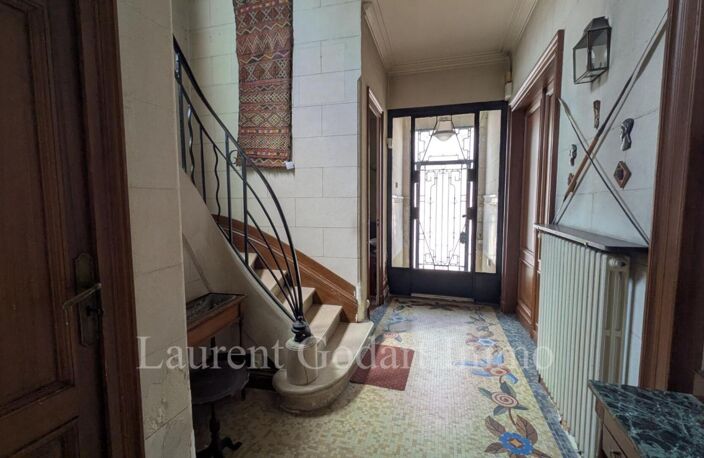 Bordeaux St Genès - Maison 9 pièces 227m² avec extérieur — photo 3