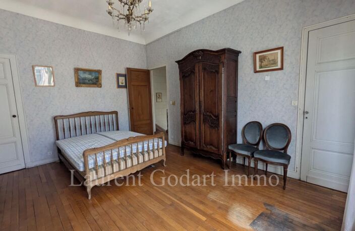 Bordeaux St Genès - Maison 9 pièces 227m² avec extérieur — photo 4