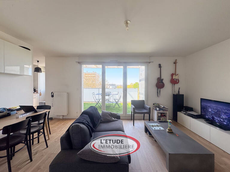 Nantes Est- Appartement T3 récent à proximité des commodités — photo 1