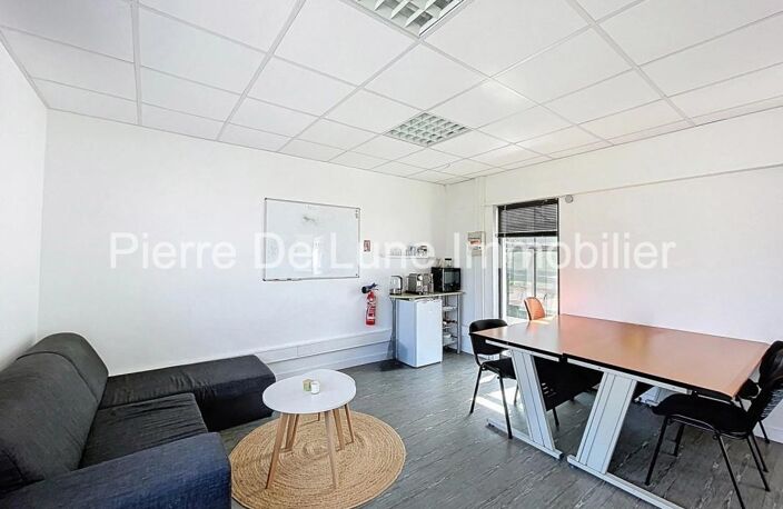 Location de bureau de 70 m2 très lumineux, Tassin la demi lune — photo 2