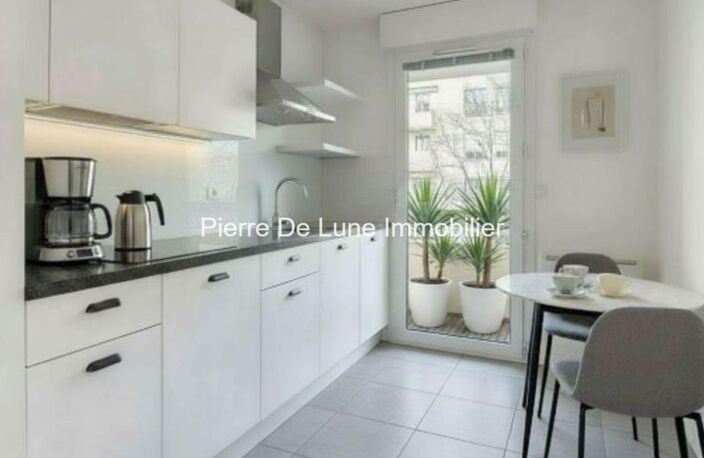Lumineux T3 Résidence Services Séniors Hespérides Courbevoie — photo 3