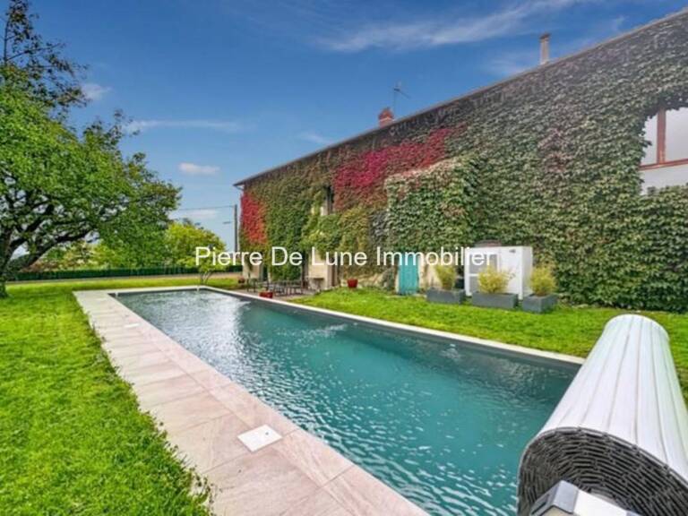 Maison de caractère au cœur du village, vie à pied & piscine — photo 1