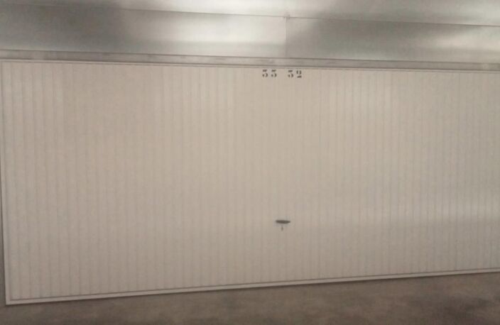 Parking simple dans garage double dans résidence sécurisée — photo 3