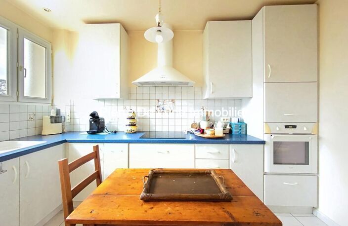 OULLINS T3 de 68m² au calme — photo 4