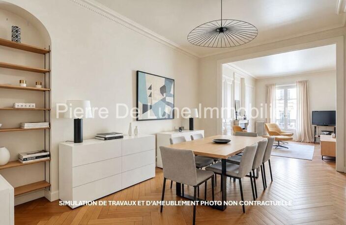 LYON 1ER – MARTINIÈRE  Grand T2 de  69 m² – — photo 5