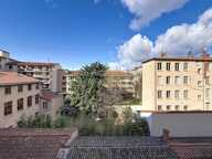 Cœur Croix-Rousse – T2 calme vue dégagée 3° étage ascenseur — photo 3