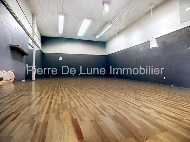 Fonds de commerce à vendre – Emplacement idéal Lyon St-Paul — photo du bien
