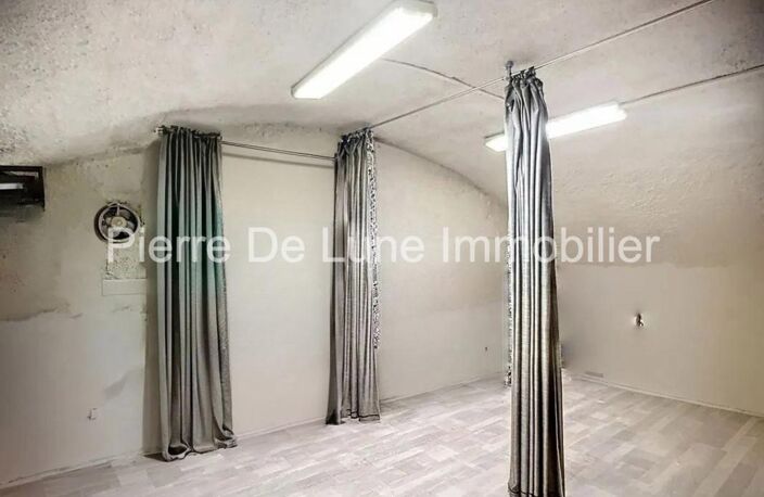 Fonds de commerce à vendre – Emplacement idéal Lyon St-Paul — photo 2