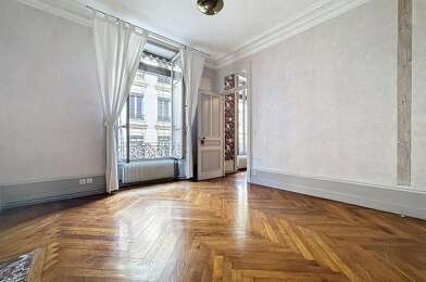 Appartement 3 pièces 1060 €