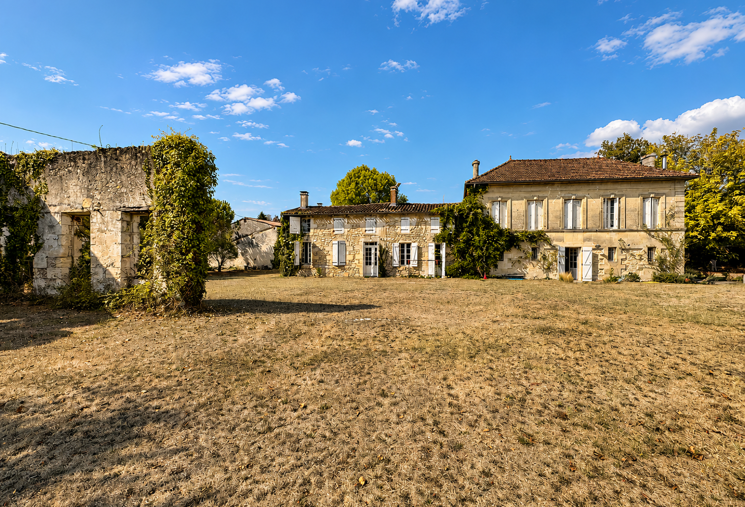 LISTRAC-MÉDOC - MAISON - 536 m2 - 1HA - GARAGE - CAVE - RUIN — photo 1