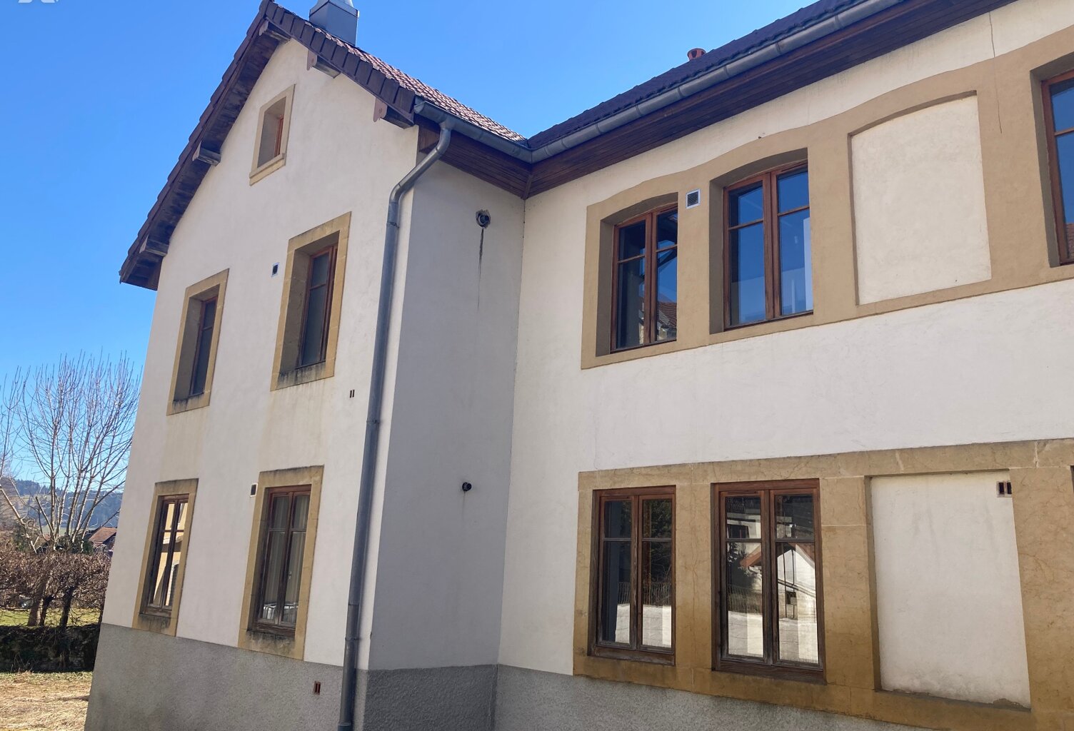Vente immeuble   Morteau (25500) — photo 1