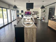 VILLA 240 M² - 5 CHAMBRES — photo 3