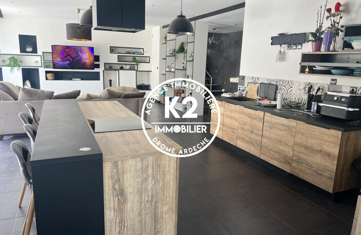 VILLA 240 M² - 5 CHAMBRES — photo 4