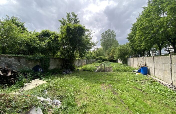 Maison familiale sur 3 niveaux et sous sol total à LOUVRES 95 — photo 3