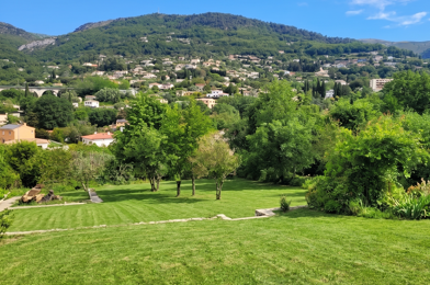 Terrain  285000 €