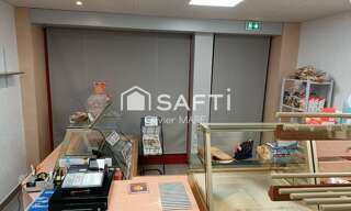 Commerce  210 m² à vendre à Ger (50850)