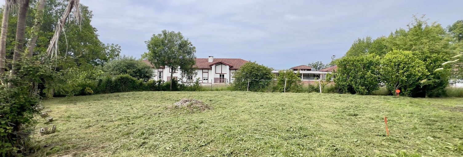 Terrain  411 m² à vendre à Arbonne (64210)