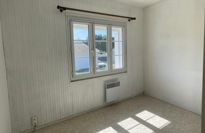 Vente maison 5 pièces 68 m² Commequiers (85220) — photo 3