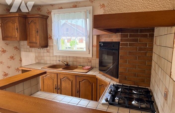Vente maison 5 pièces 94 m² Montlebon (25500) — photo 2