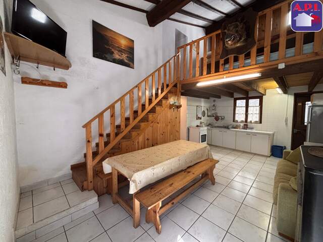 Maison 4 pièces 49 m² à Joucou — photo du bien