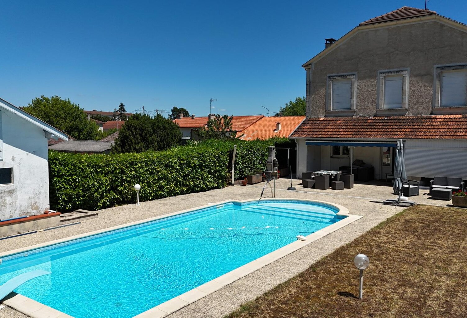 DEMEURE DE PRESTIGE AU COEUR DE CASTELJALOUX — photo 1