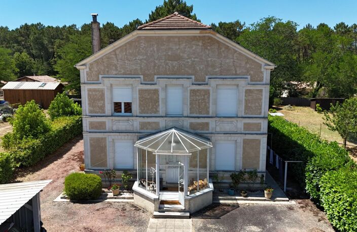 DEMEURE DE PRESTIGE AU COEUR DE CASTELJALOUX — photo 2