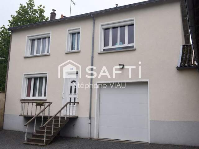 Ensemble de 2 Maisons de bourg de 165 M2 et 75 M2  ; 4 chambres, piscine, cave et dépendances — photo du bien
