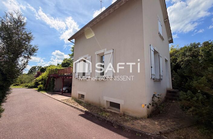 Propriété composée de deux habitations au coeur du village de Saint Doulchard — photo 3