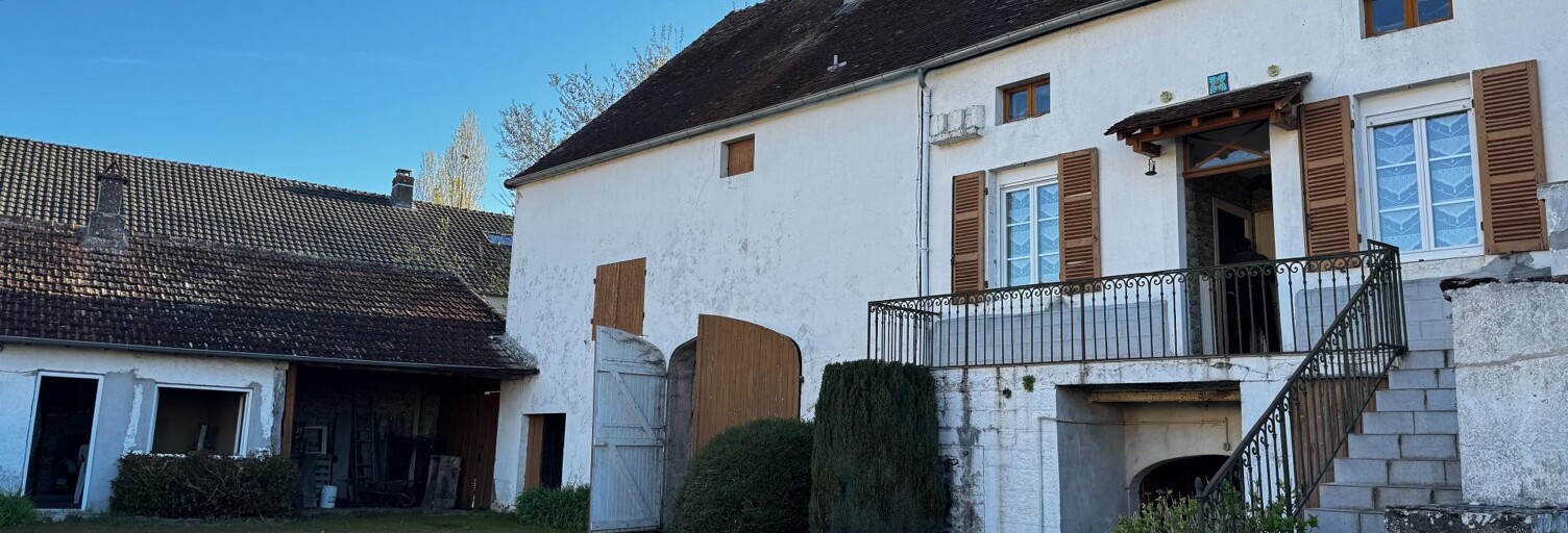 Maison 4 Pièces 110 m² à vendre à Saint-Sernin-du-Plain (71510)
