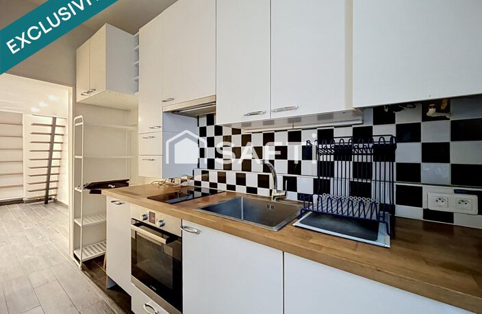 Studio prêt-à-vivre 23 m² MONTMARTRE — photo 2