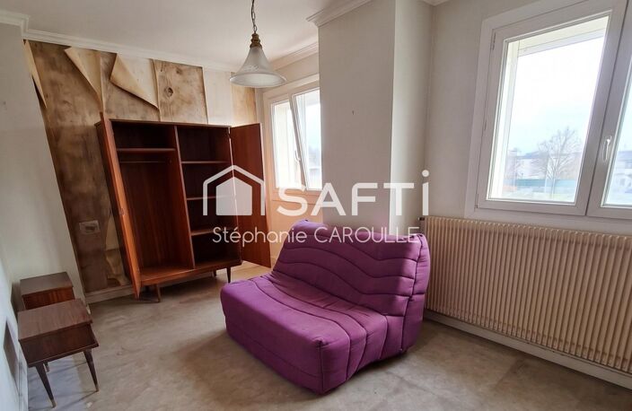Maison 1950 avec travaux. 2chambres.Cave et dépendances. Jardin 500 m2 — photo 4