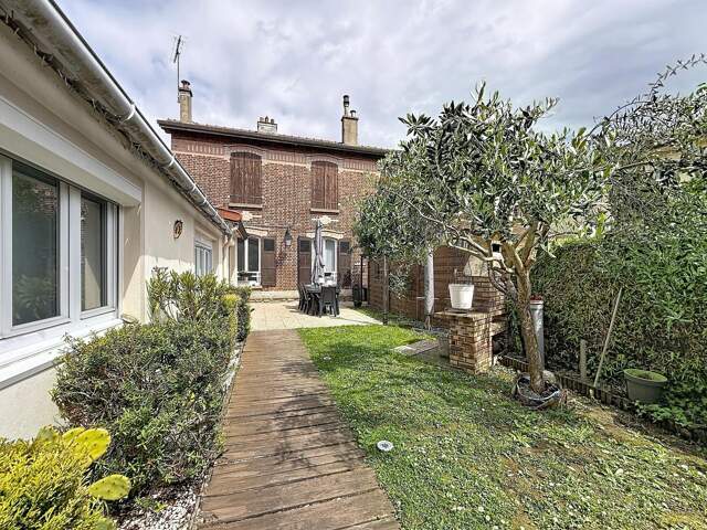 COMME UNE MAISON AVEC JARDIN & GRANDE TERRASSE — photo du bien