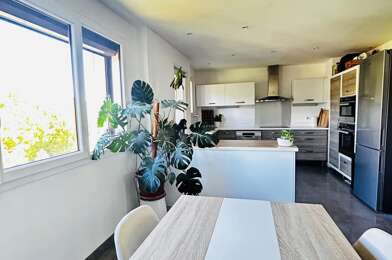 Appartement 4 pièces 248000 €