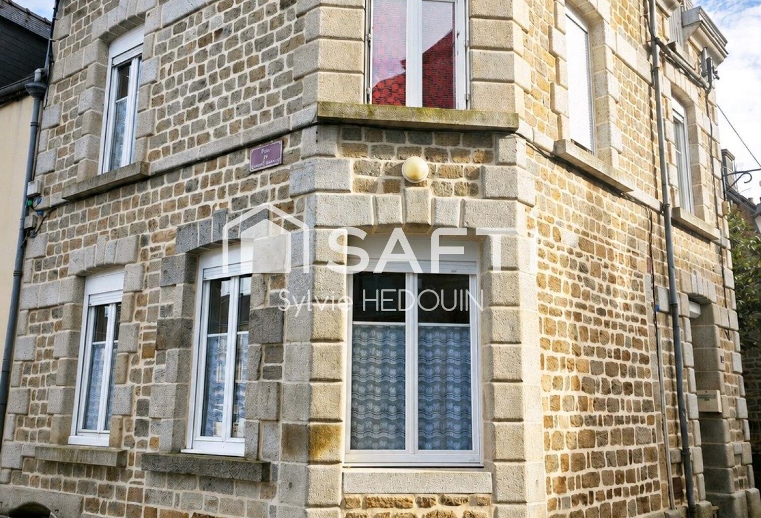 Maison 4 chambres au cœur de Carrouges — photo 1