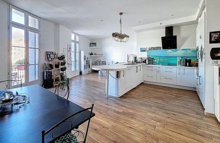 Appartement sur quai 2/3 chambres — photo 2